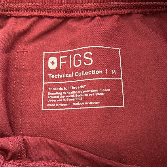 Figs Women’s Livingston Basic Scrub Pants in Burgundy, Size M - Picture 4 of 5